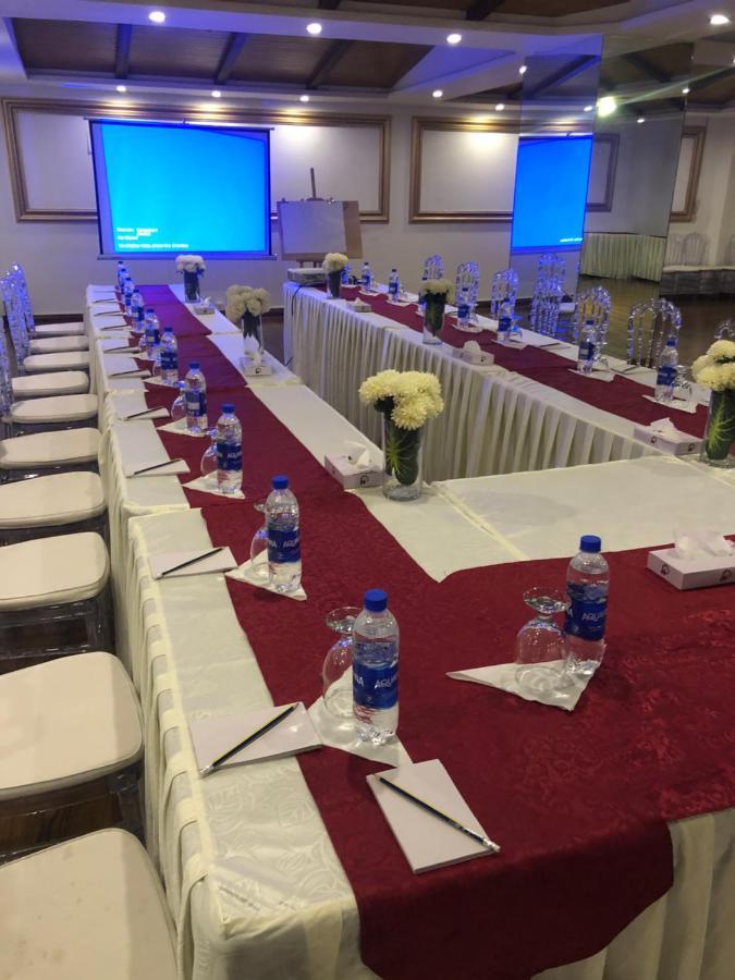 Grand Mongolia Hotel Rawalpindi Ngoại thất bức ảnh