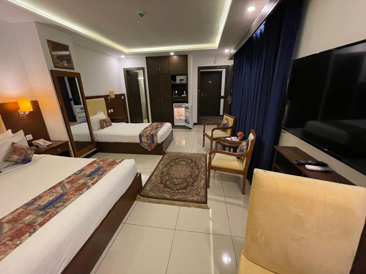 Grand Mongolia Hotel Rawalpindi Ngoại thất bức ảnh