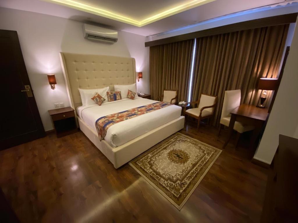 Grand Mongolia Hotel Rawalpindi Ngoại thất bức ảnh